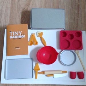 Tiny Baking Set Made by Smart Labs 12 pieces